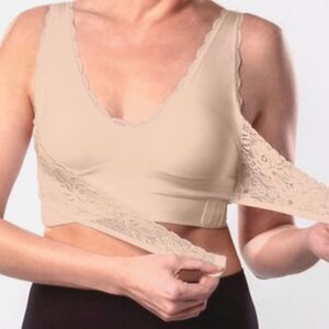 CaraMia 2X  Elegant Lace Bralette in Cream Women's Bra